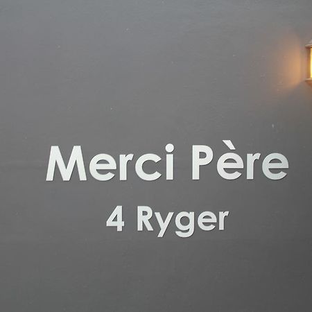 Merci Pere Gordons Bay Luaran gambar
